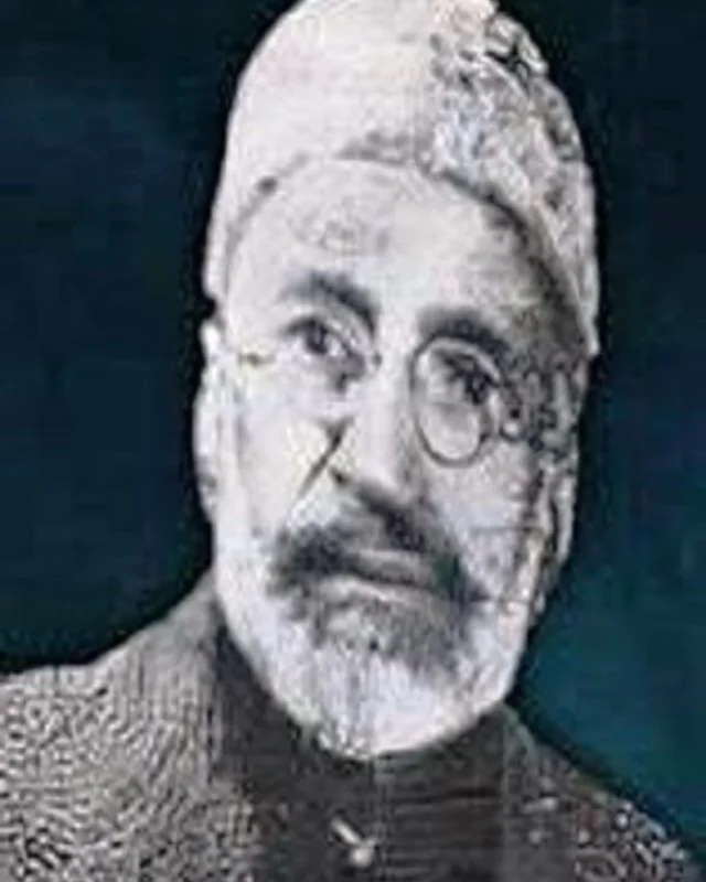 د راحت زاخیلي انځور